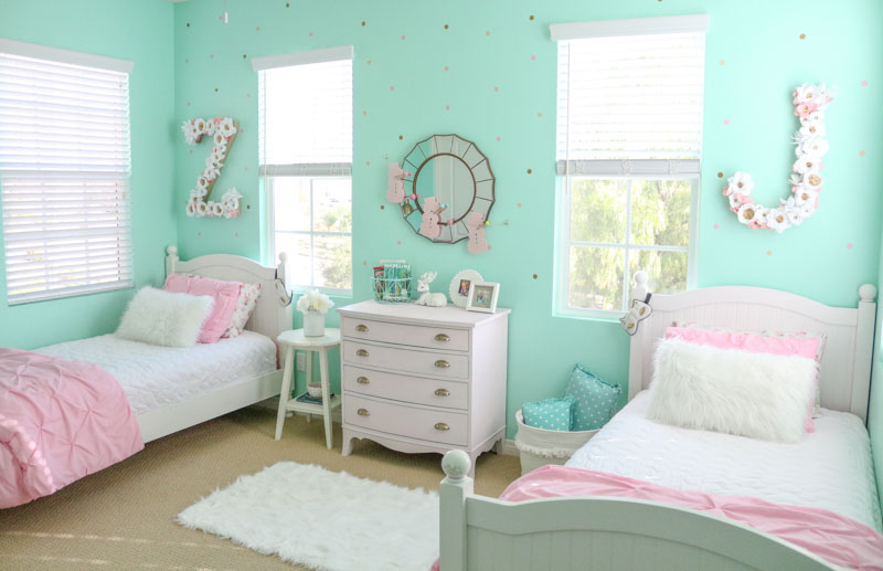 Girls Shared Cozy Winter Bedroom