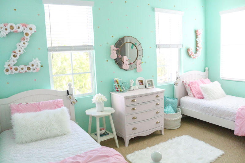 Girls Shared Cozy Winter Bedroom