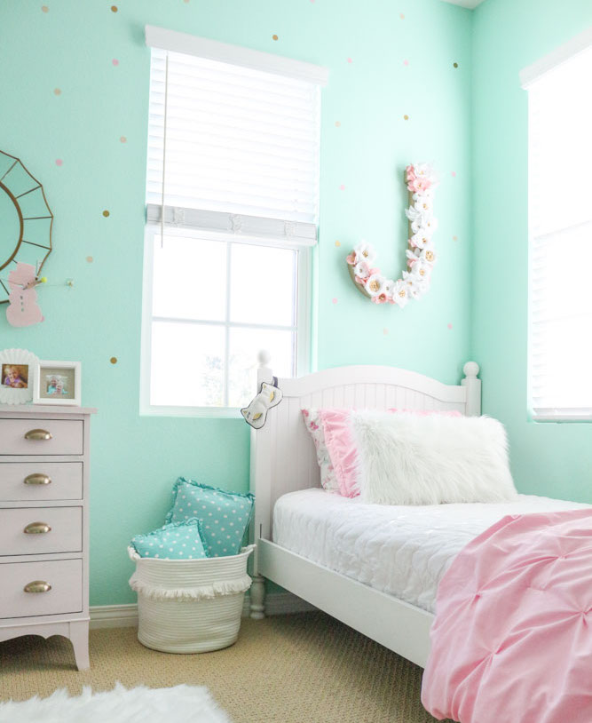 girls-shared-bedroom-flower-letter-winter-bedroom-1111-light-lane-1-of-1