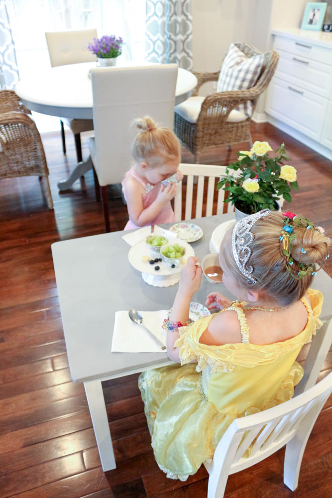 Little girl tea cheap party table and chairs