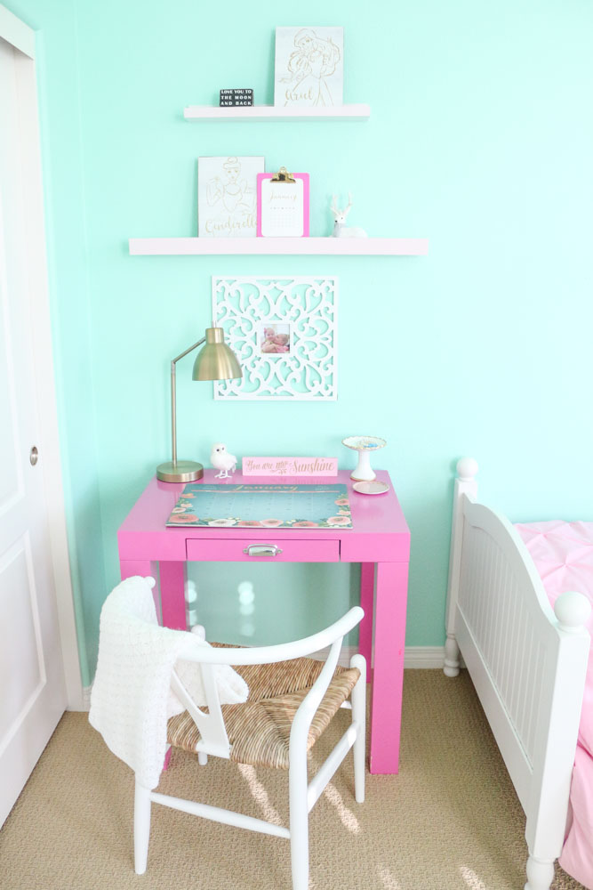 Girls Shared Cozy Winter Bedroom