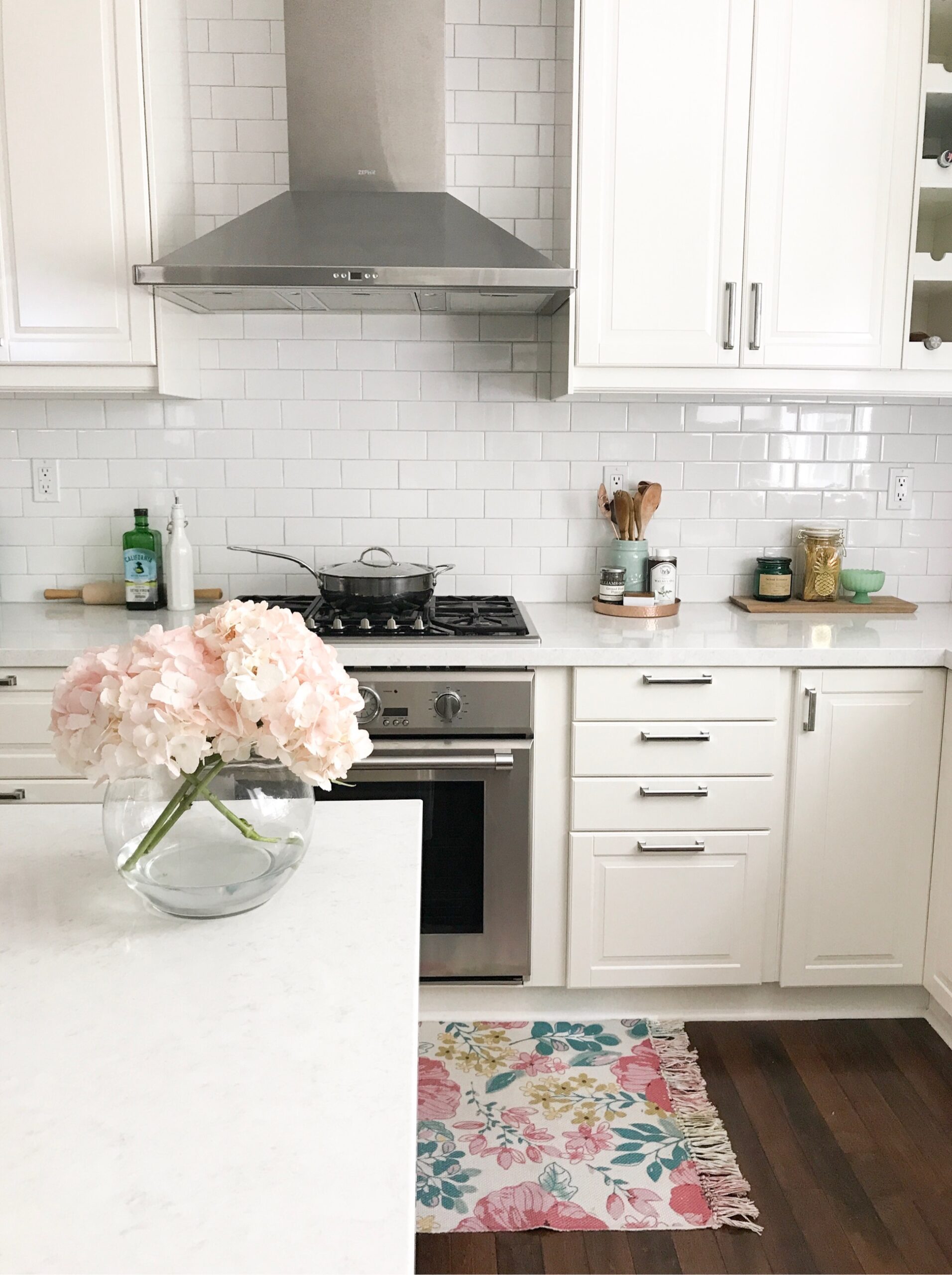 https://1111lightlane.com/wp-content/uploads/2017/06/White-bright-modern-real-life-beautiful-inspirational-IKEA-kitchen-1111lightlane-scaled.jpg