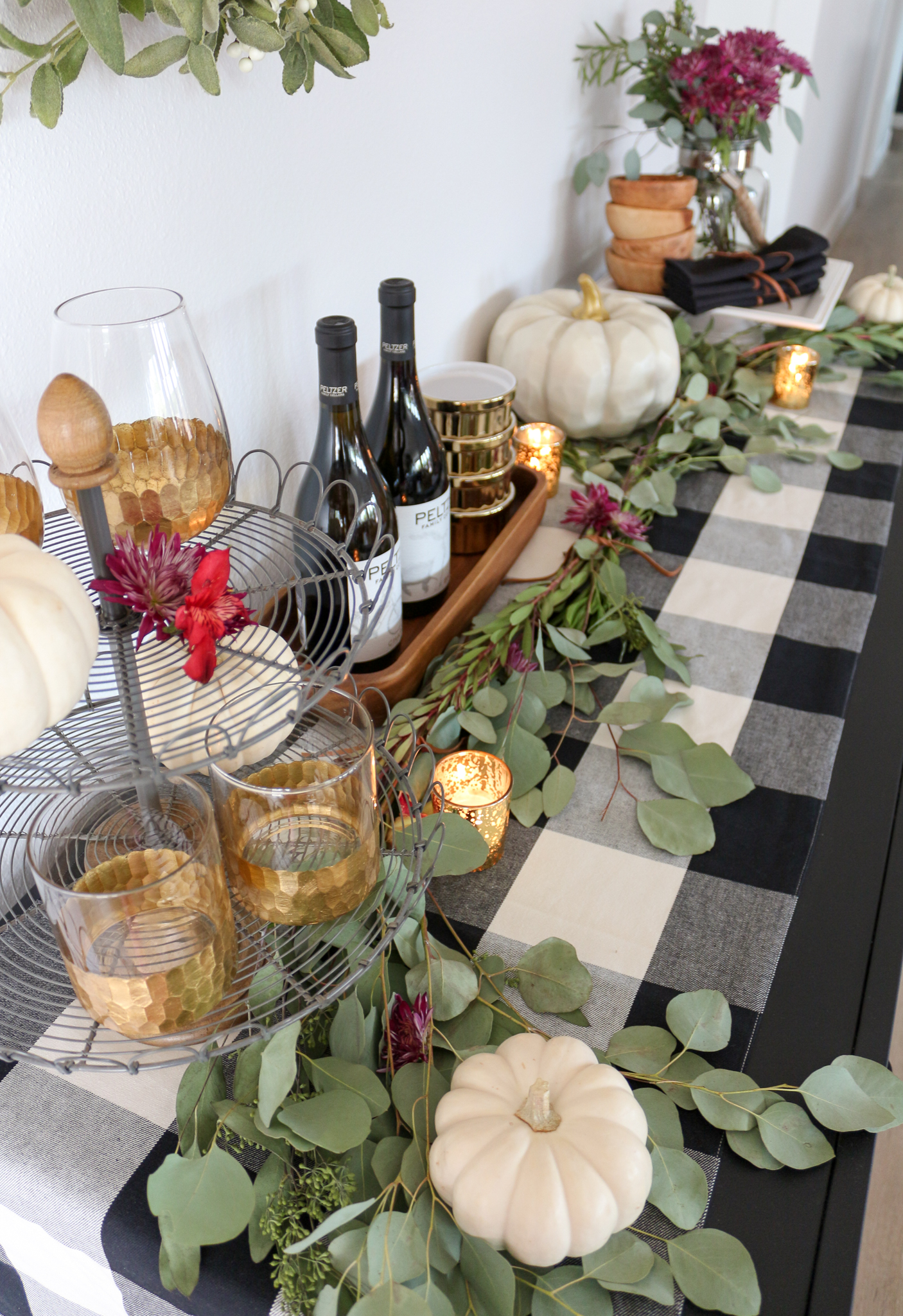 Thanksgiving Sideboard Decor