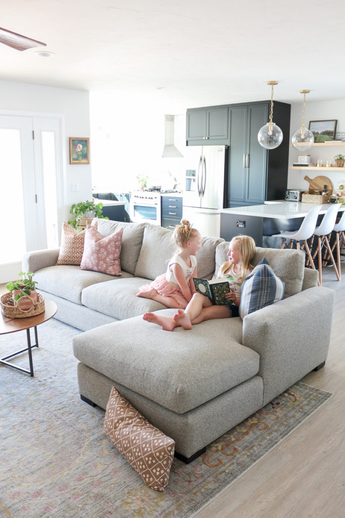 Room & Board | Modern Metro 88 Three-Cushion Sofa in Tatum Fabric in Graphite Black - Stain-Resistant Fabric